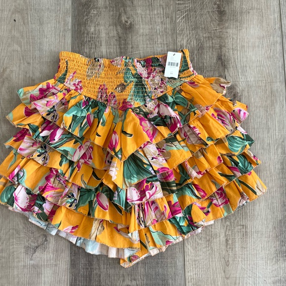 NWT LOVE THE LABEL Skirt Tiered Ruffle Mini Skirt Sz XS Topanga Orange Print - Picture 1 of 15